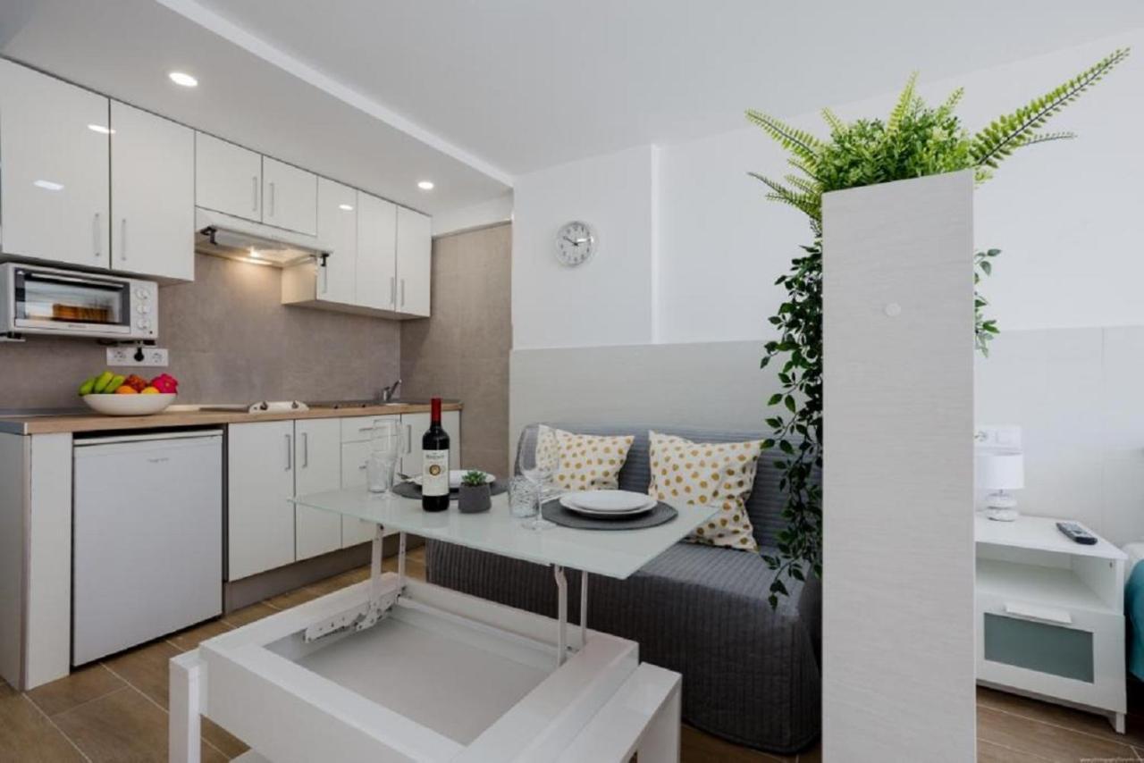 319 Modern Accommodation,Sea View, Wi Fi And Pool Playa de las Américas Exterior foto