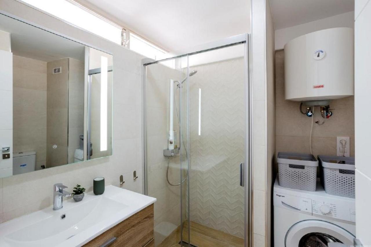 319 Modern Accommodation,Sea View, Wi Fi And Pool Playa de las Américas Exterior foto